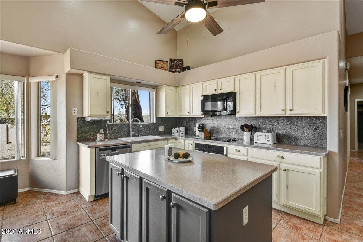 38418 N 12th Street, Phoenix, AZ 85086 — photo 14 of 40