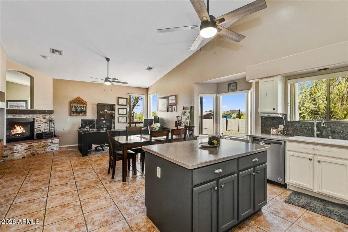 38418 N 12th Street, Phoenix, AZ 85086 — photo 15 of 40