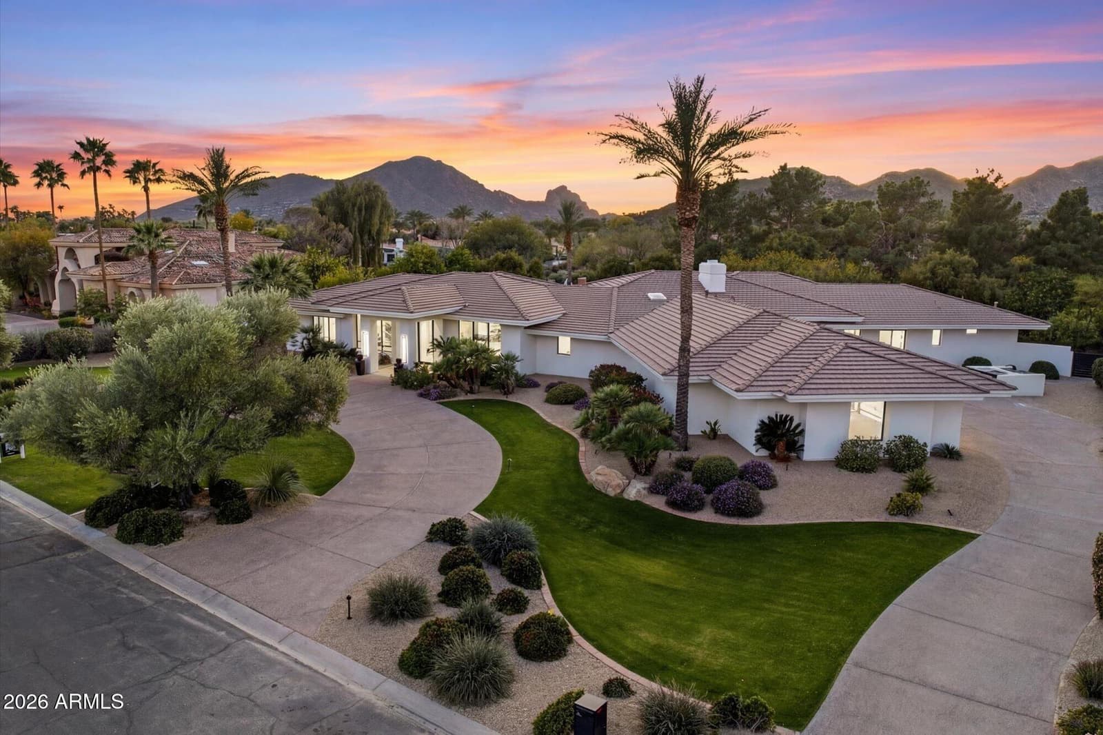 7272 N 71st Street, Paradise Valley, AZ 85253 — photo 2 of 59