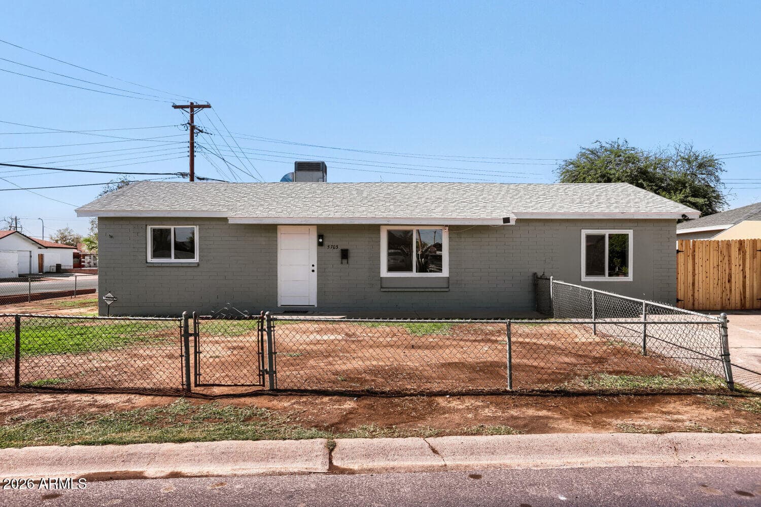 5703 W Sells Drive, Phoenix, AZ 85031
