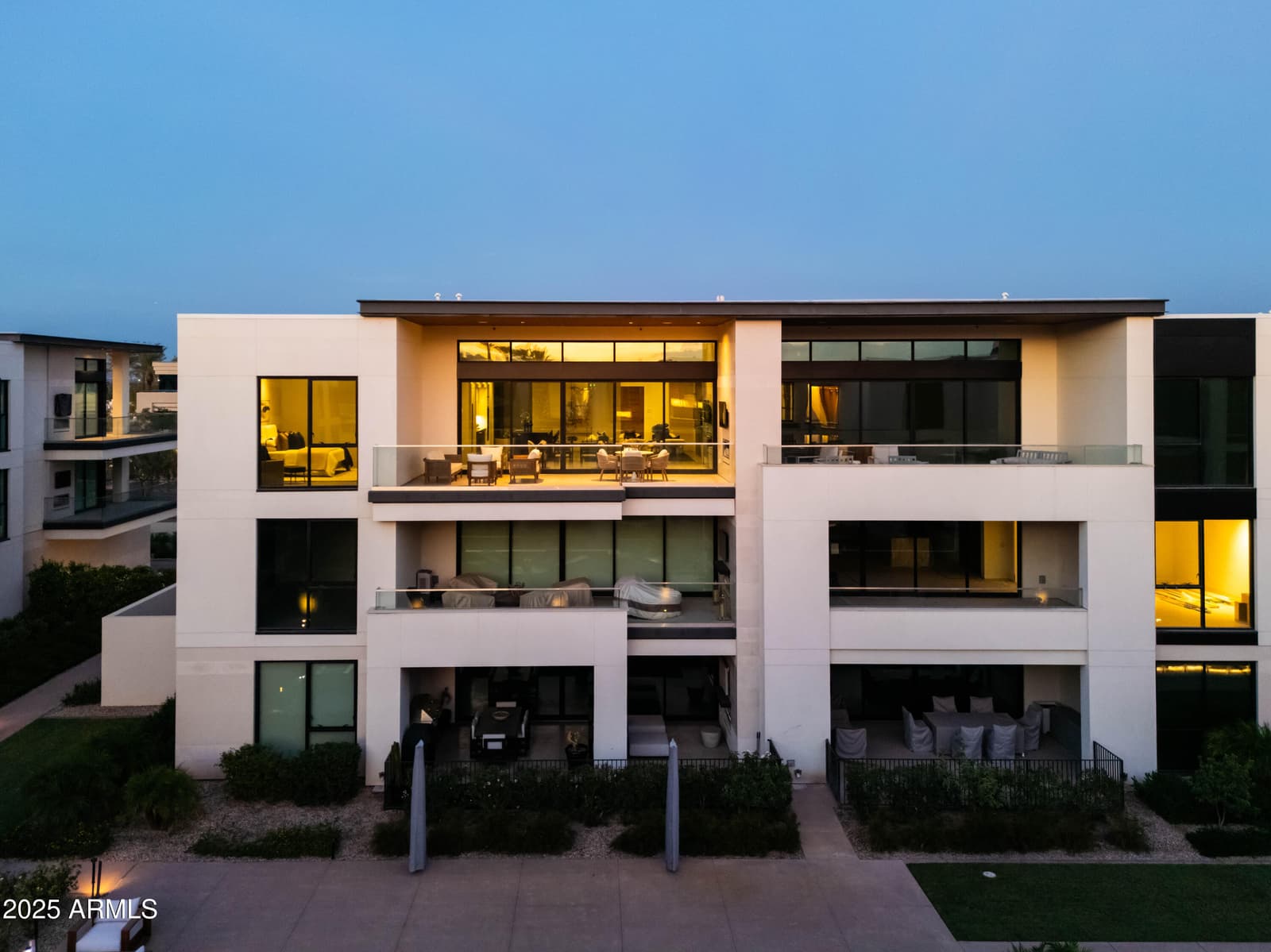 6587 N PALMERAIE Boulevard 3020, Paradise Valley, AZ 85253