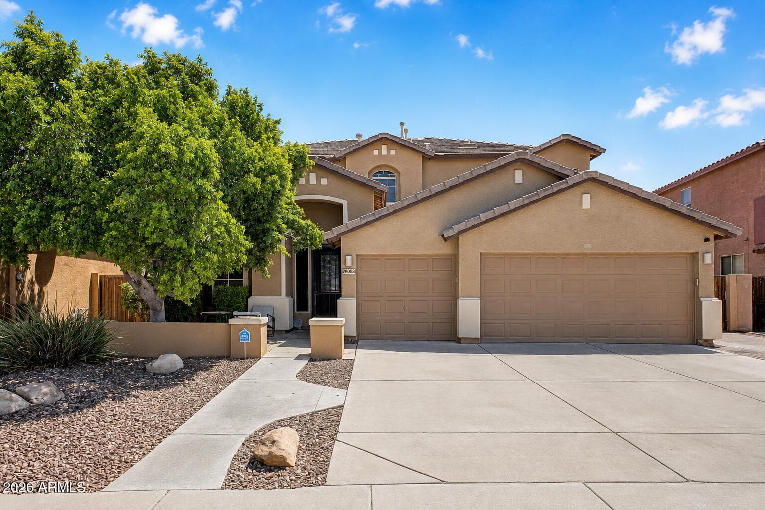 26053 N 68th Drive, Peoria, AZ 85383 — photo 2 of 26
