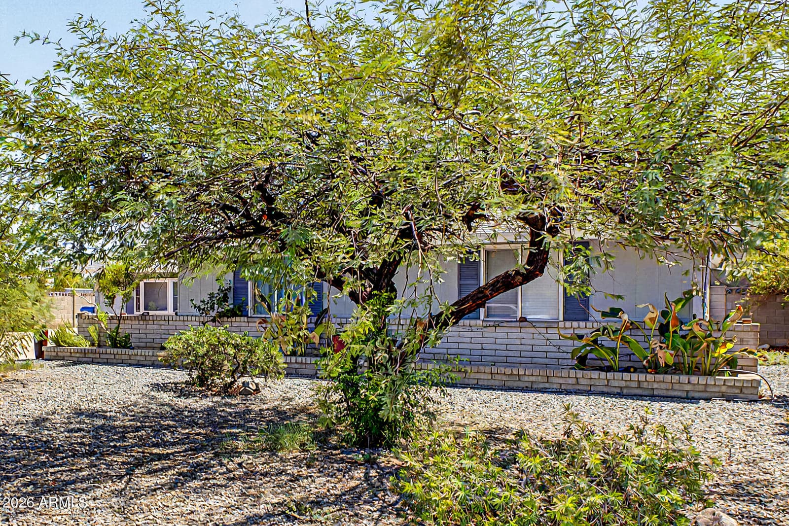 3723 W Cochise Drive, Phoenix, AZ 85051 — photo 6 of 37