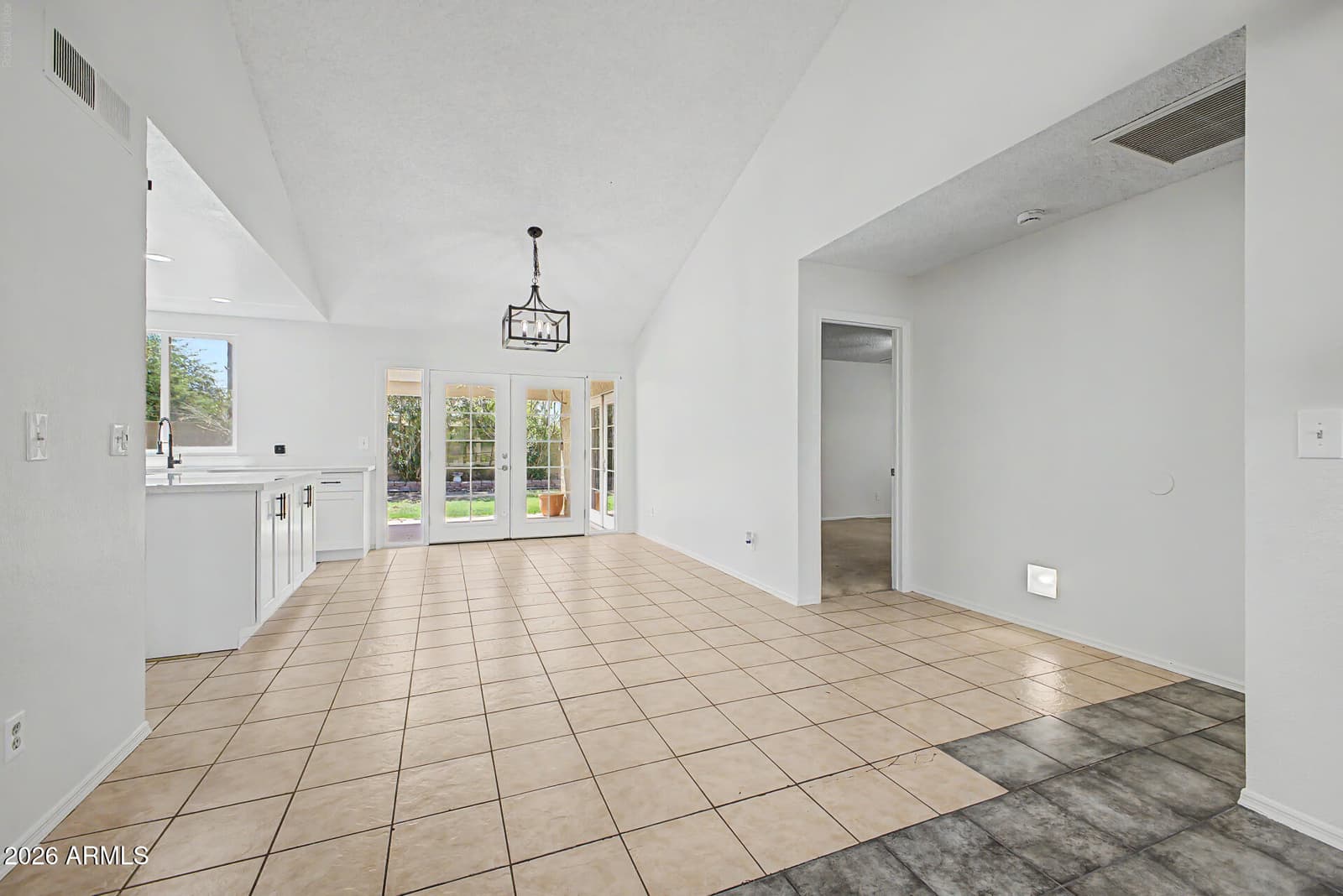 1207 E Tonto Lane, Phoenix, AZ 85024 — photo 13 of 41