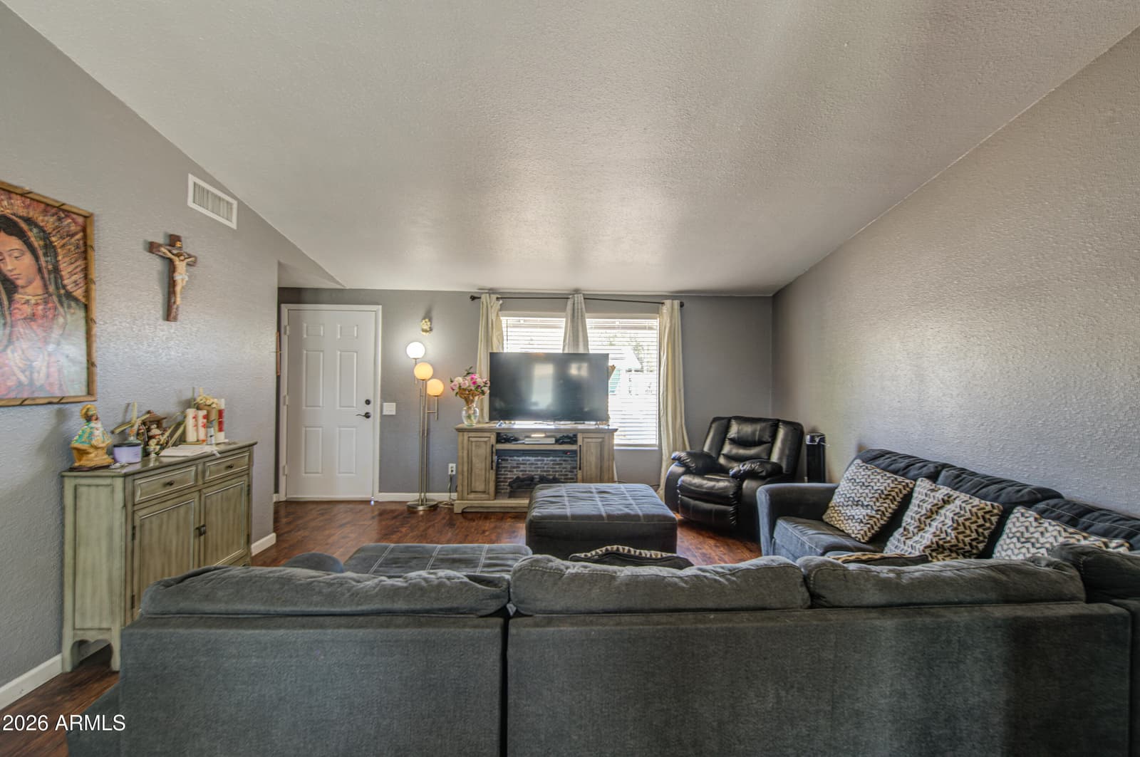 3642 N 72nd Drive, Phoenix, AZ 85033 — photo 17 of 42