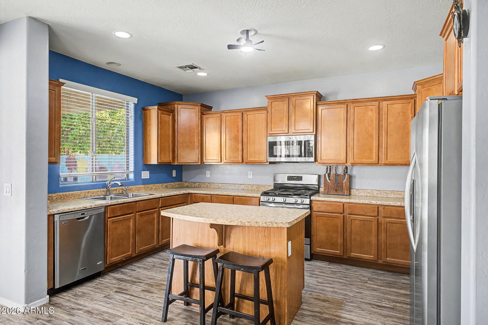 3009 S 89th Drive, Tolleson, AZ 85353 — photo 8 of 38