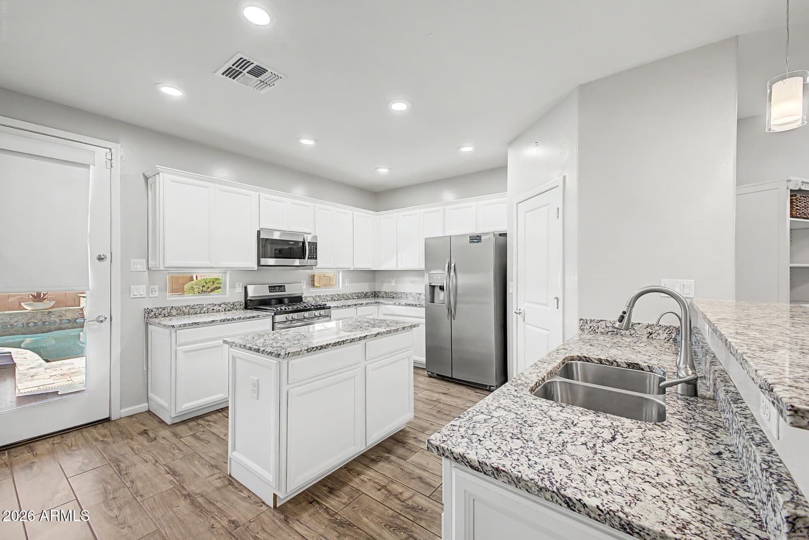 12353 W Glenn Drive, Glendale, AZ 85307 — photo 9 of 37