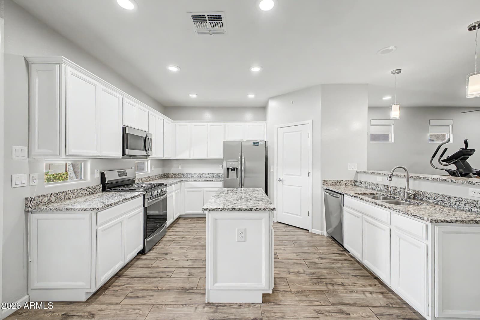 12353 W Glenn Drive, Glendale, AZ 85307 — photo 10 of 37