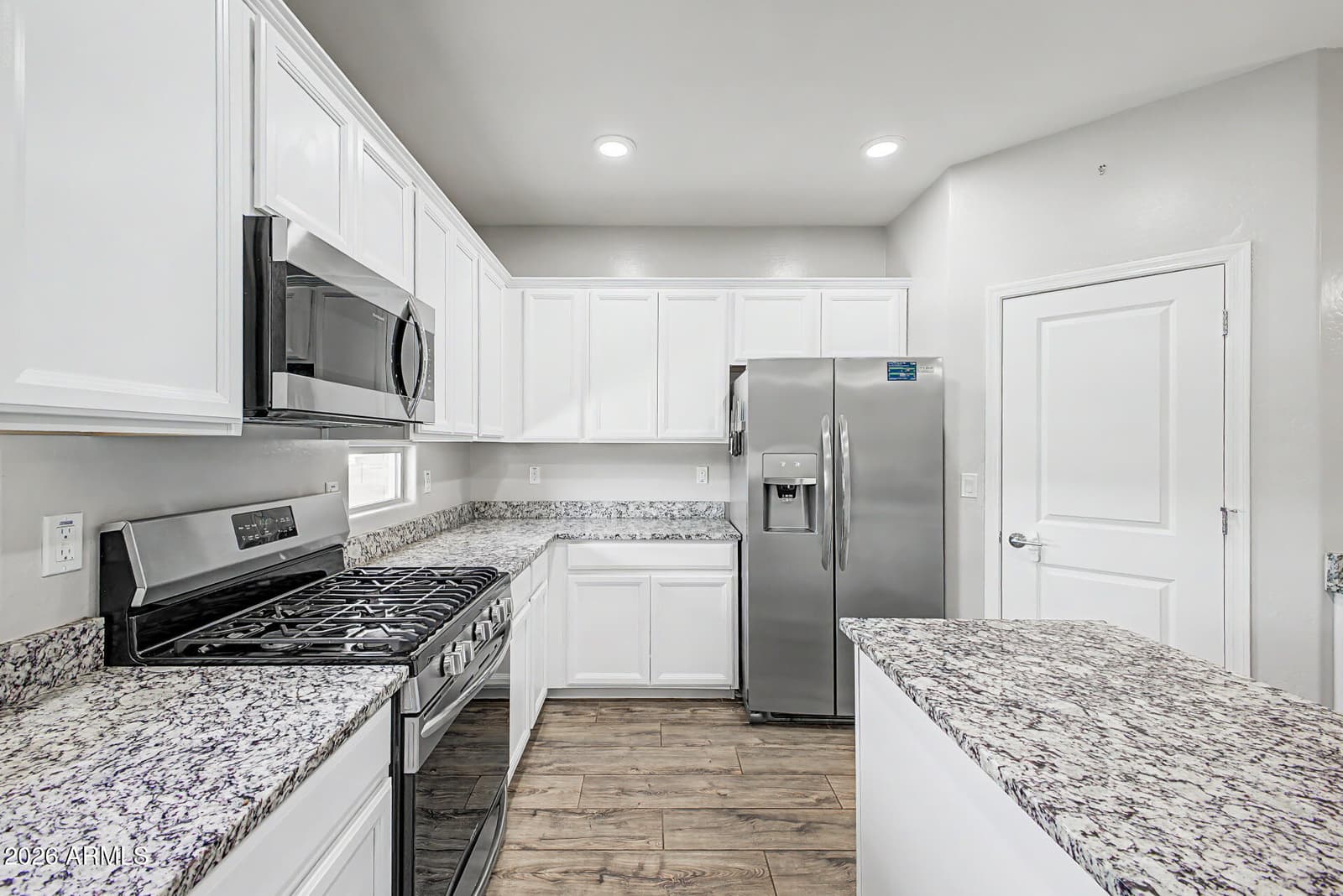 12353 W Glenn Drive, Glendale, AZ 85307 — photo 11 of 37