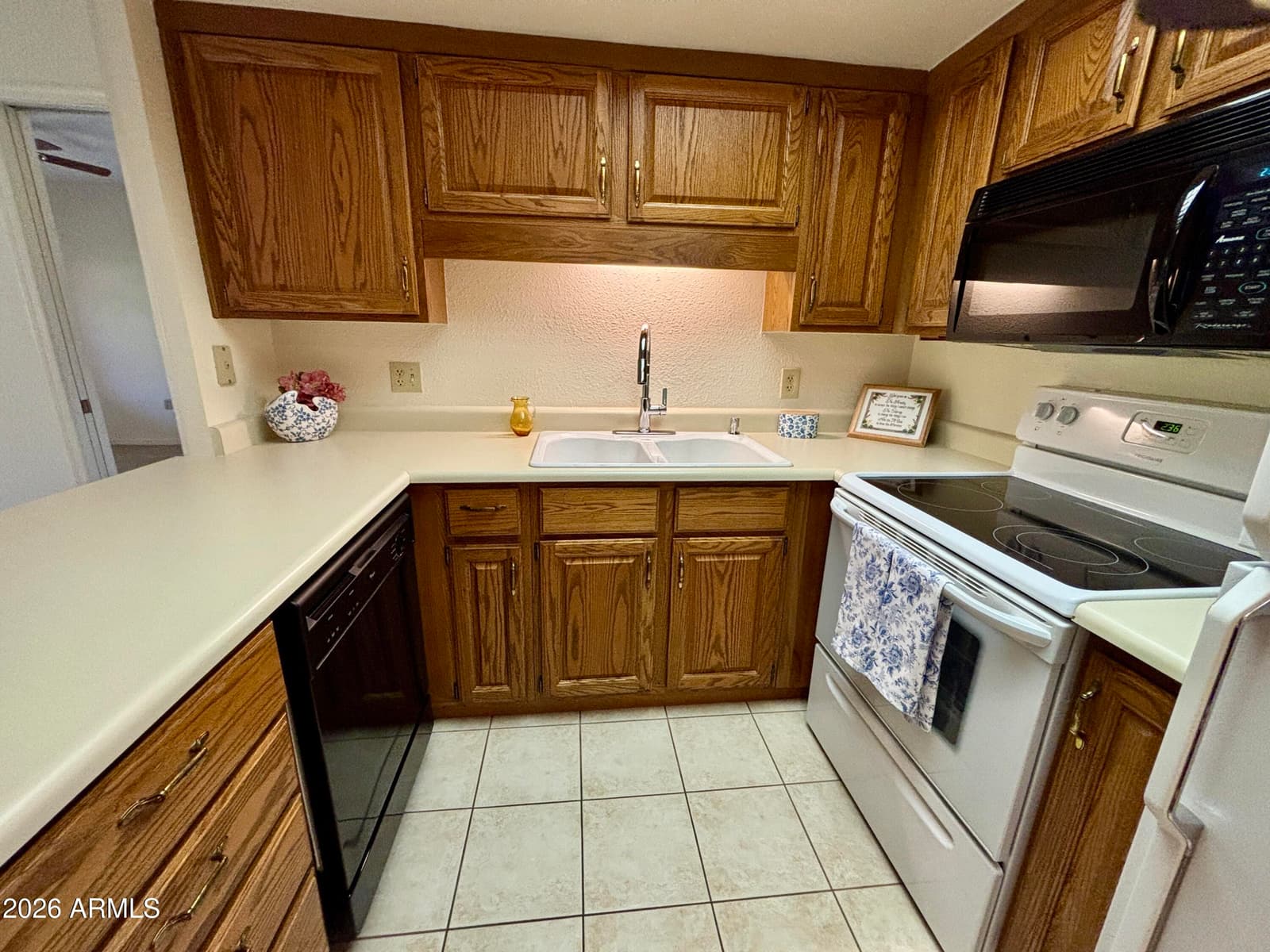 10330 W Thunderbird Boulevard A316, Sun City, AZ 85351 — photo 5 of 27