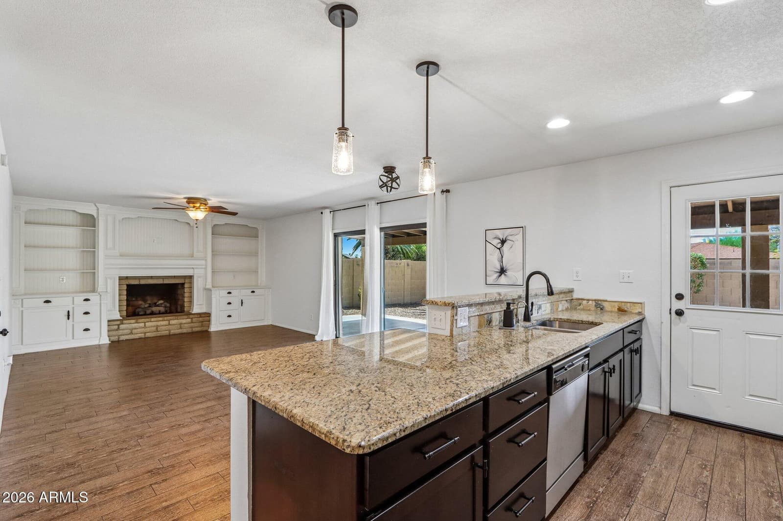 5502 S Hazelton Lane, Tempe, AZ 85283 — photo 13 of 34