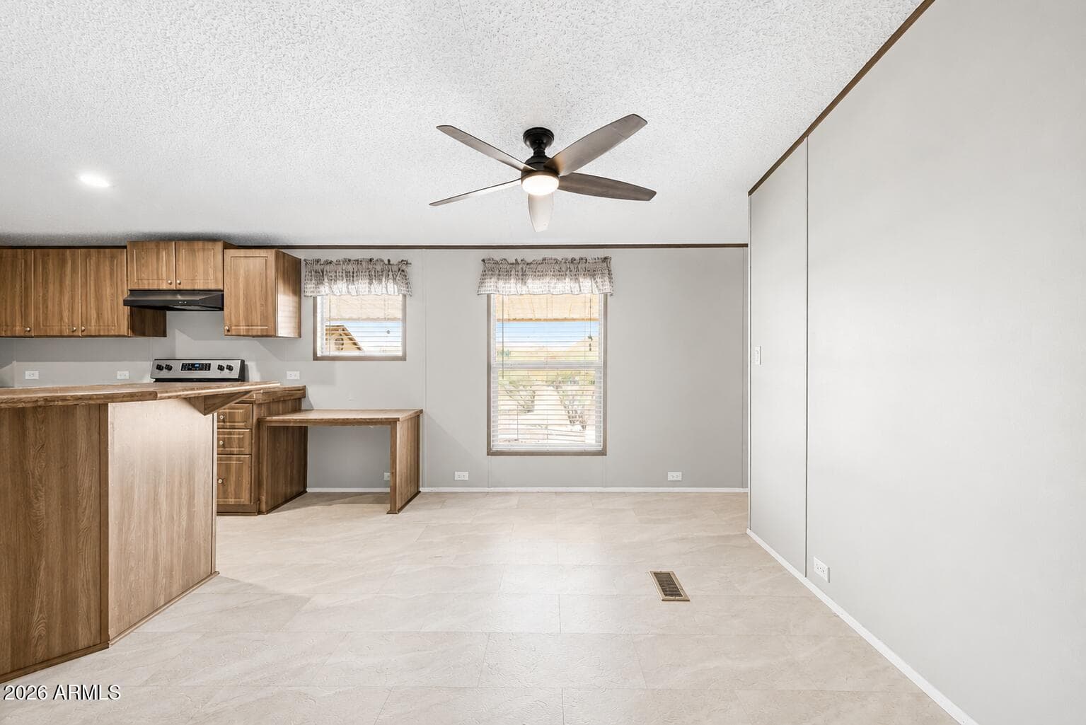 28805 N 213th Avenue, Wittmann, AZ 85361 — photo 9 of 19