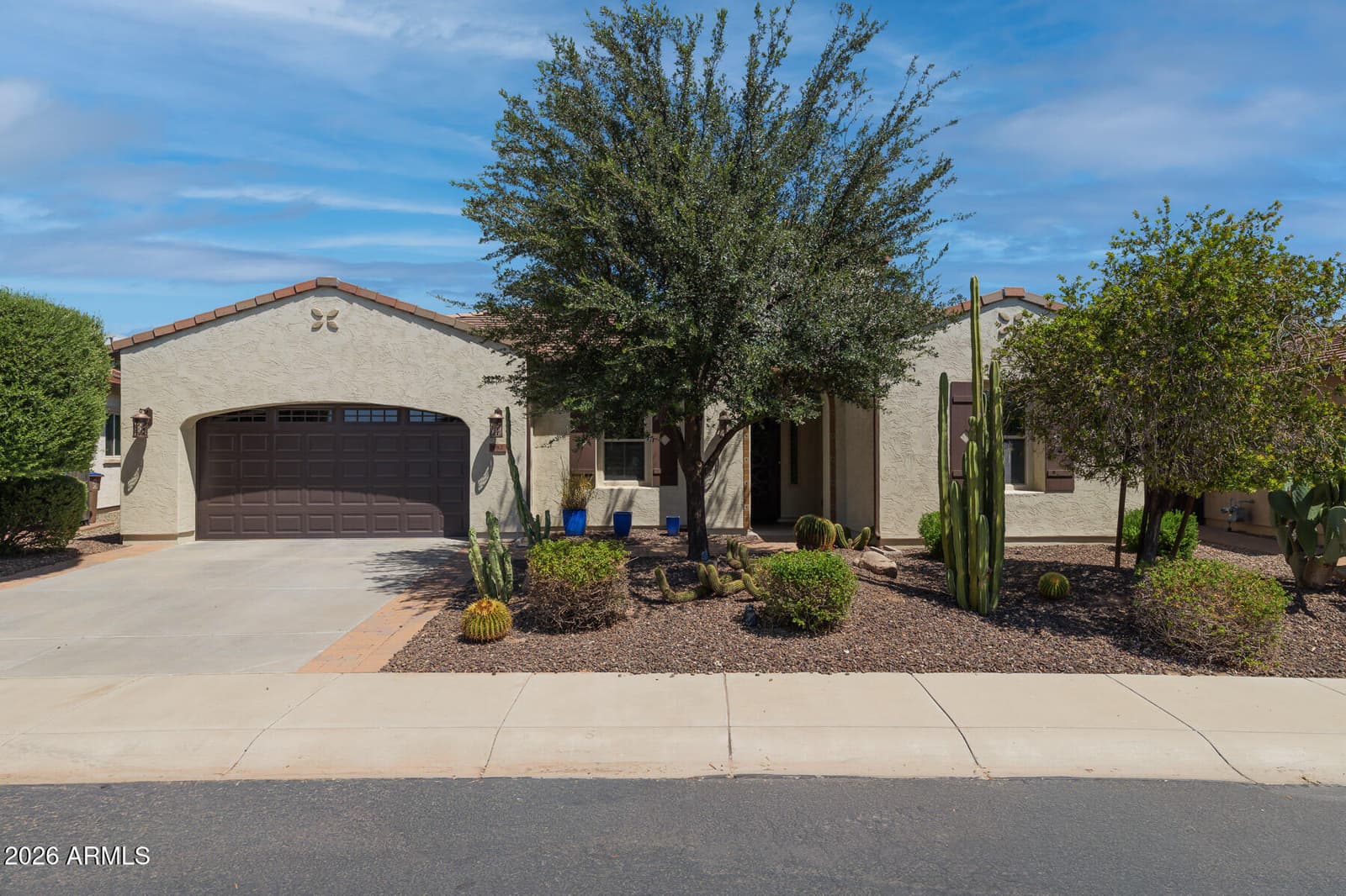 882 E LADDOOS Avenue, Queen Creek, AZ 85140