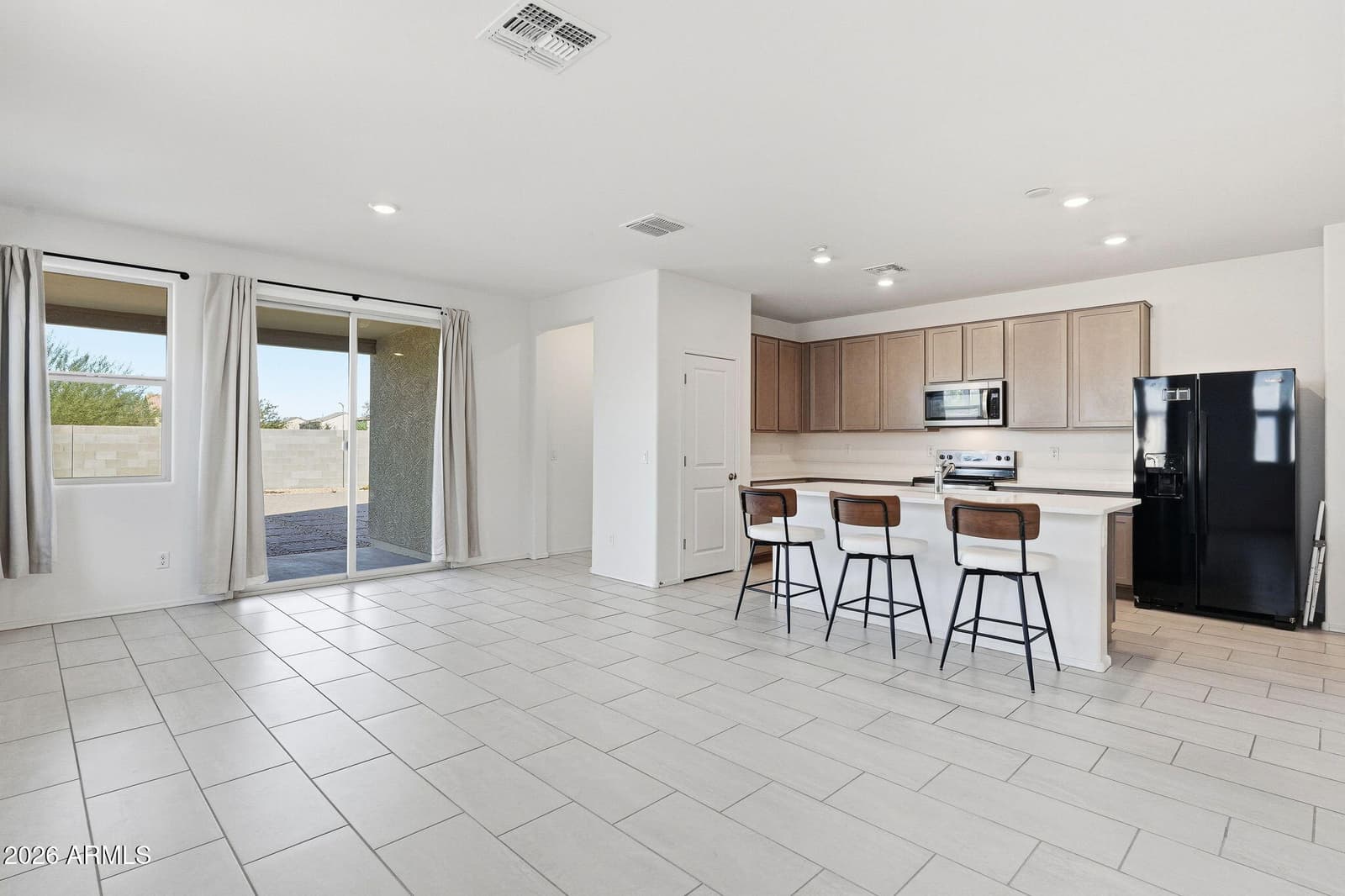 3807 S 83rd Drive, Tolleson, AZ 85353 — photo 2 of 29