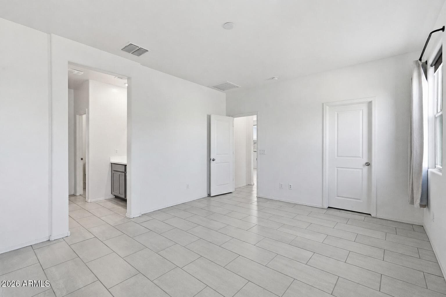 3807 S 83rd Drive, Tolleson, AZ 85353 — photo 10 of 29