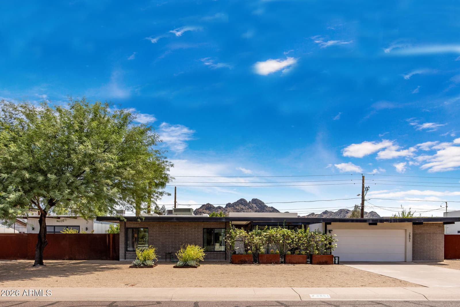 2851 E Turquoise Drive, Phoenix, AZ 85028