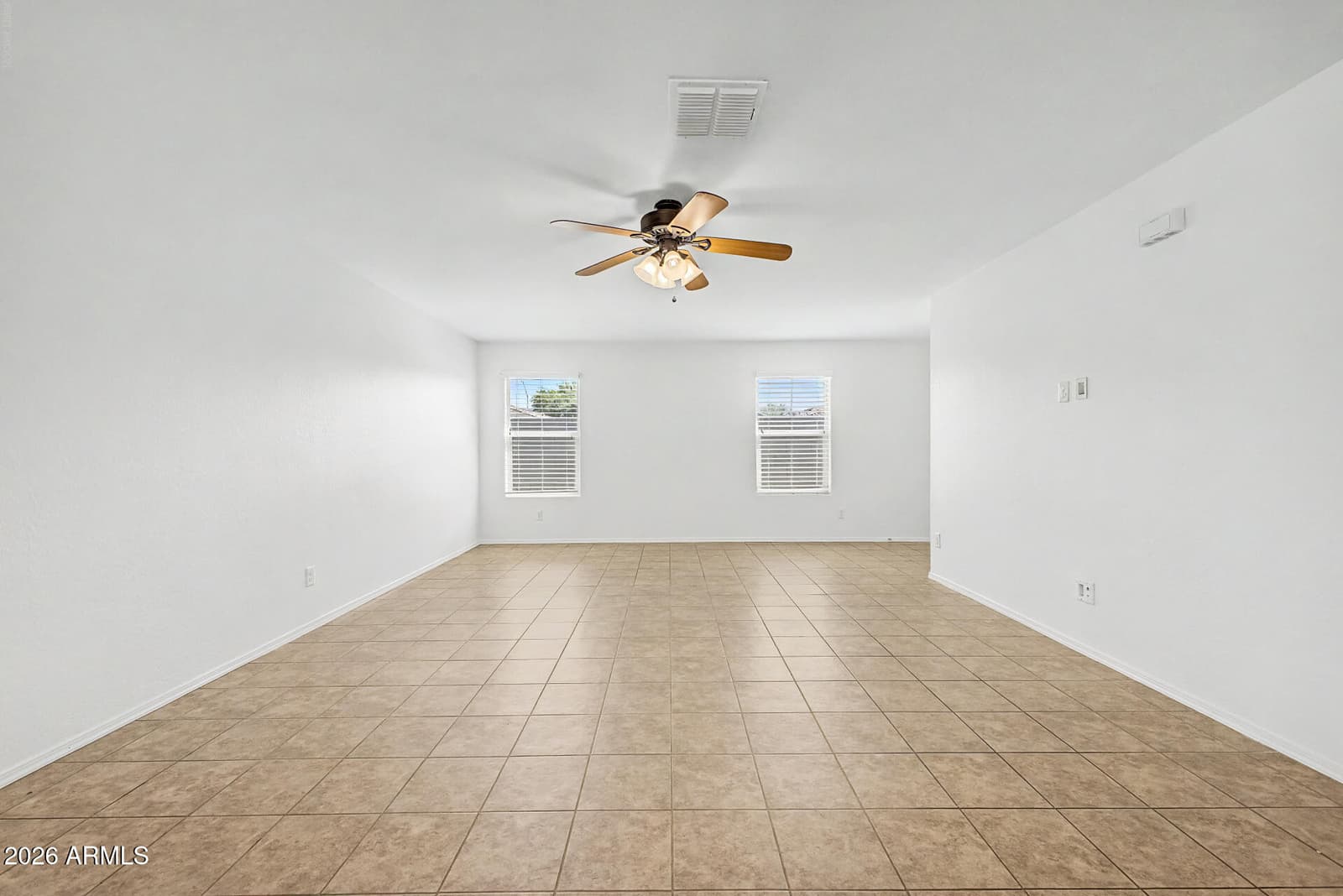 726 W Jardin Drive, Casa Grande, AZ 85122 — photo 7 of 41