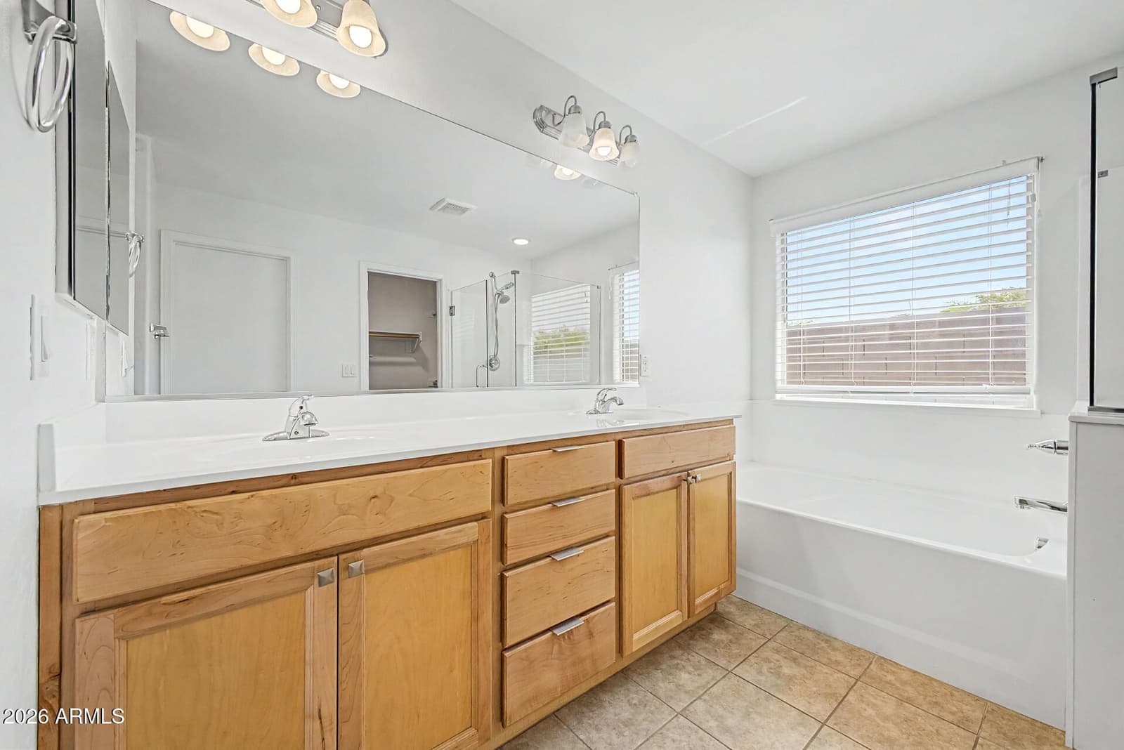 726 W Jardin Drive, Casa Grande, AZ 85122 — photo 17 of 41