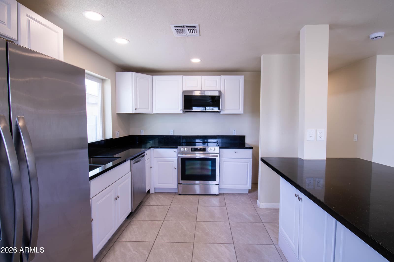 311 N D Street, Eloy, AZ 85131 — photo 7 of 37