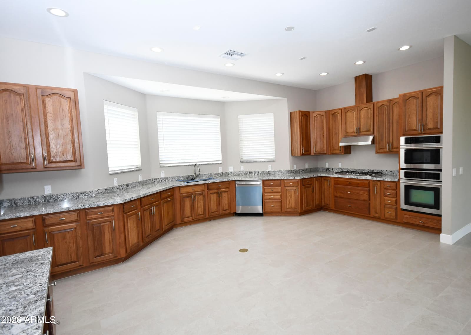 3315 W Pinnacle Vista Drive, Phoenix, AZ 85083 — photo 4 of 39