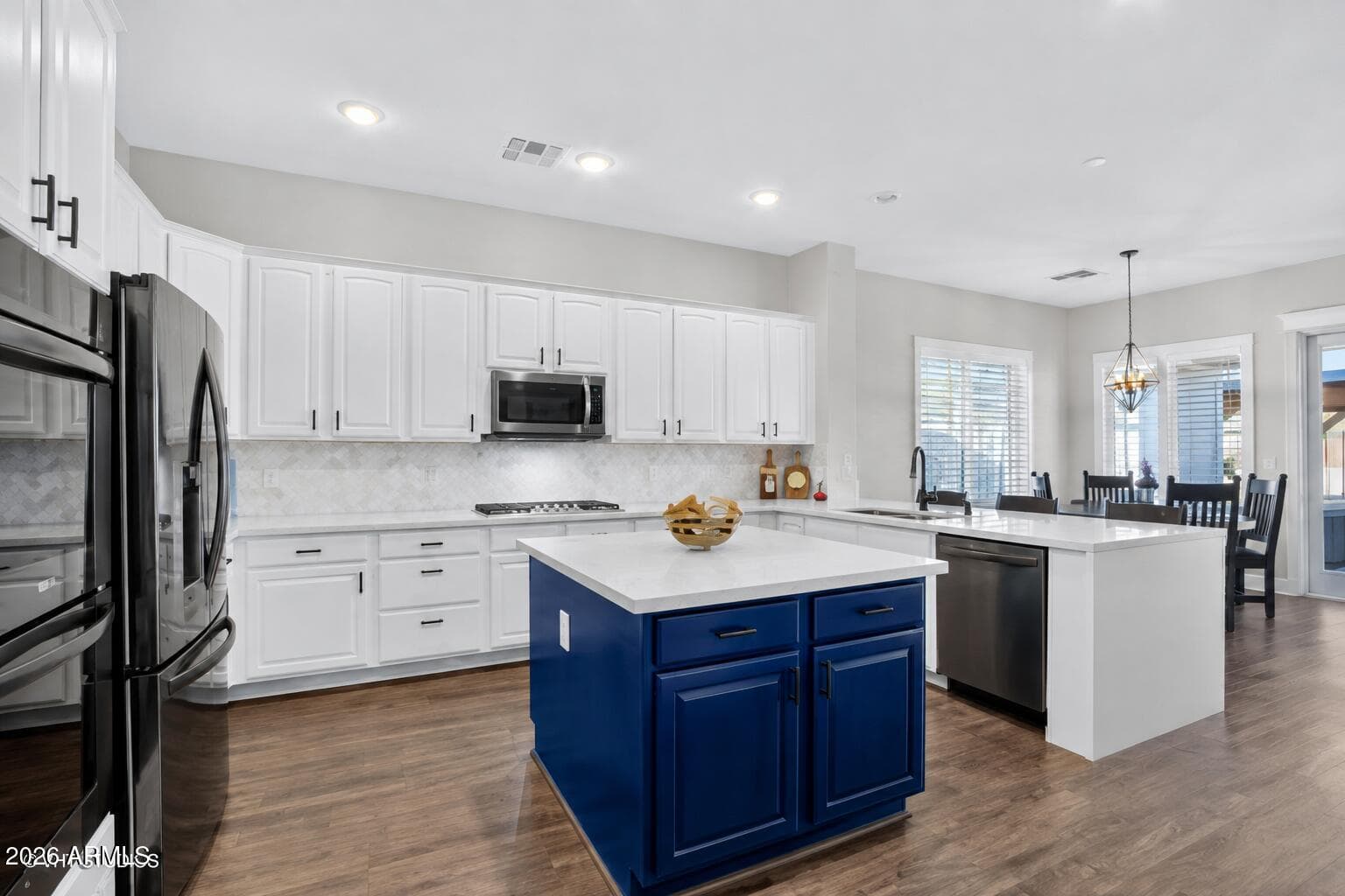 898 W GROVE Street, Litchfield Park, AZ 85340