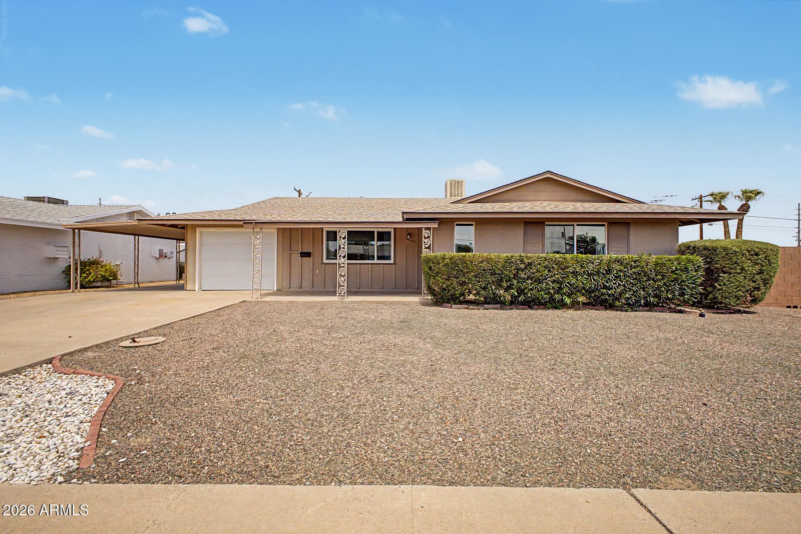 10002 W DESERT HILLS Drive, Sun City, AZ 85351
