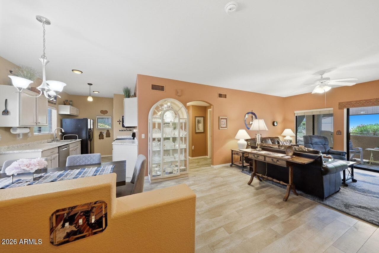 13818 N Saguaro Boulevard 104, Fountain Hills, AZ 85268 — photo 4 of 45