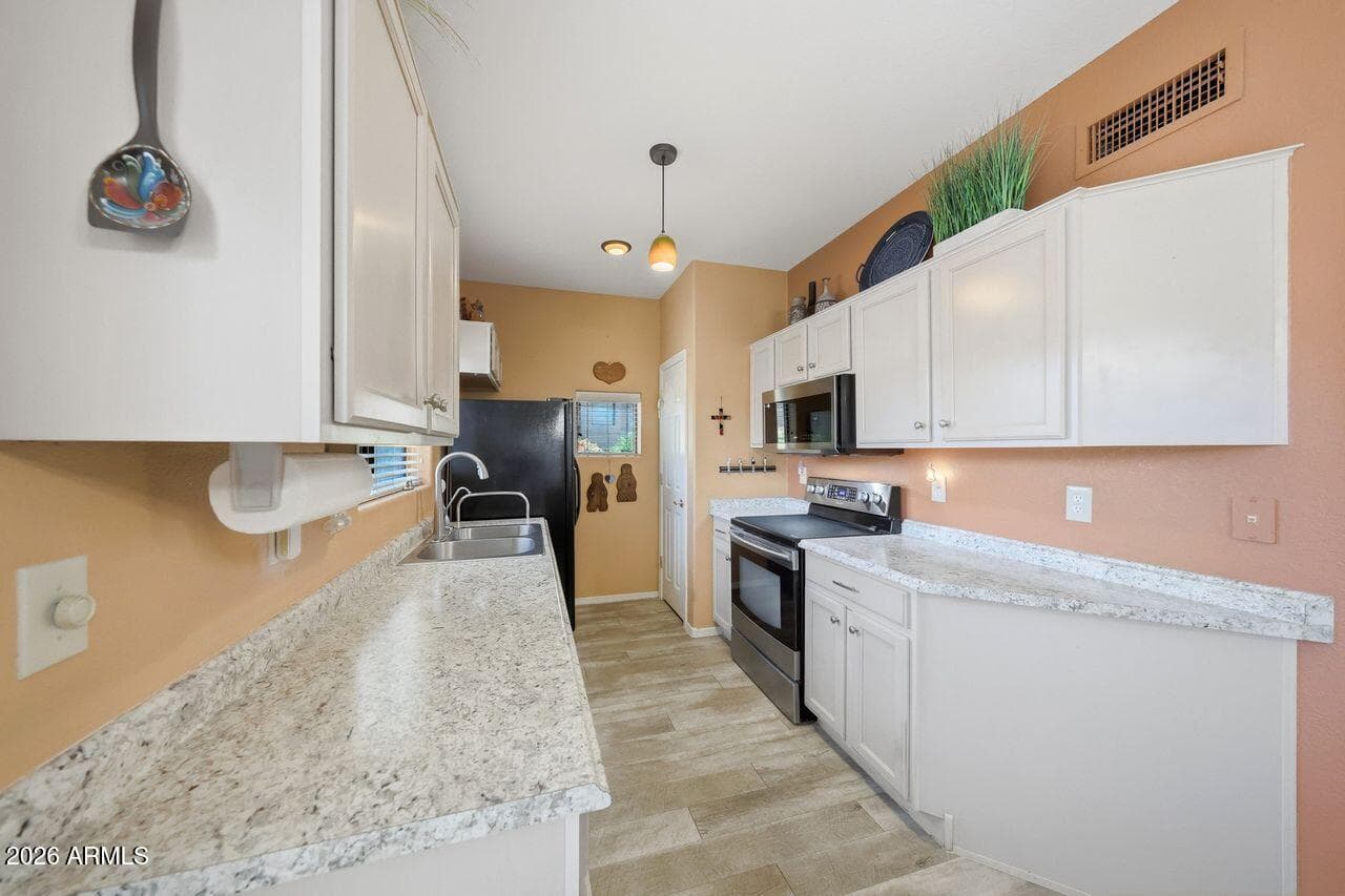 13818 N Saguaro Boulevard 104, Fountain Hills, AZ 85268 — photo 10 of 45