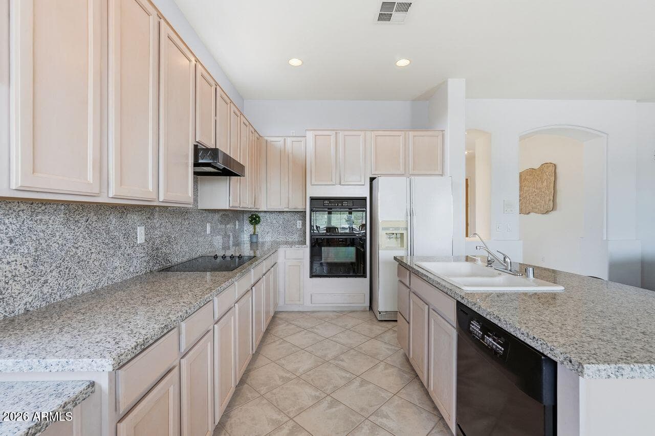 14811 E Lookout Ledge, Fountain Hills, AZ 85268 — photo 14 of 45