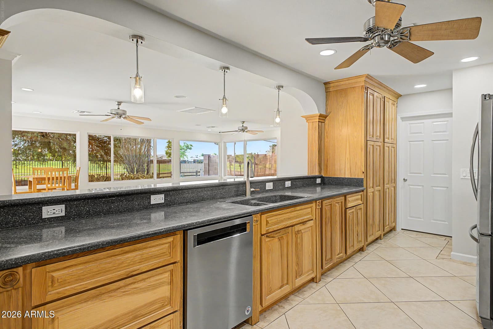 10223 W Desert Hills Drive, Sun City, AZ 85351 — photo 6 of 52