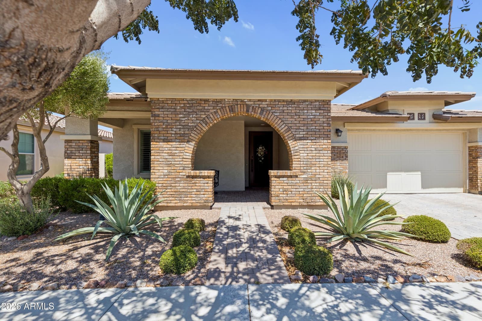 10256 E THUNDERBOLT Avenue, Mesa, AZ 85212