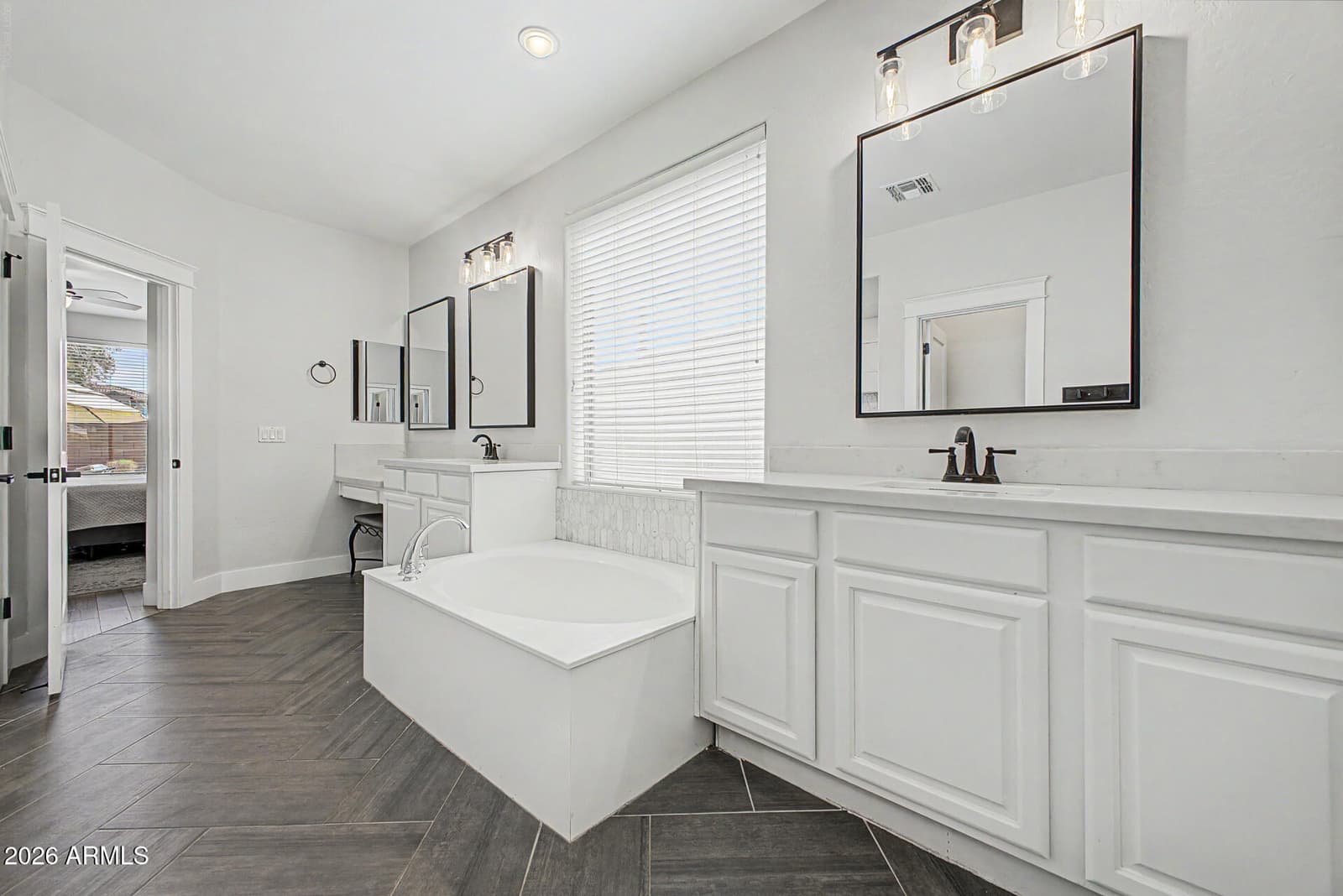 3911 E Jaguar Avenue, Gilbert, AZ 85298 — photo 26 of 91