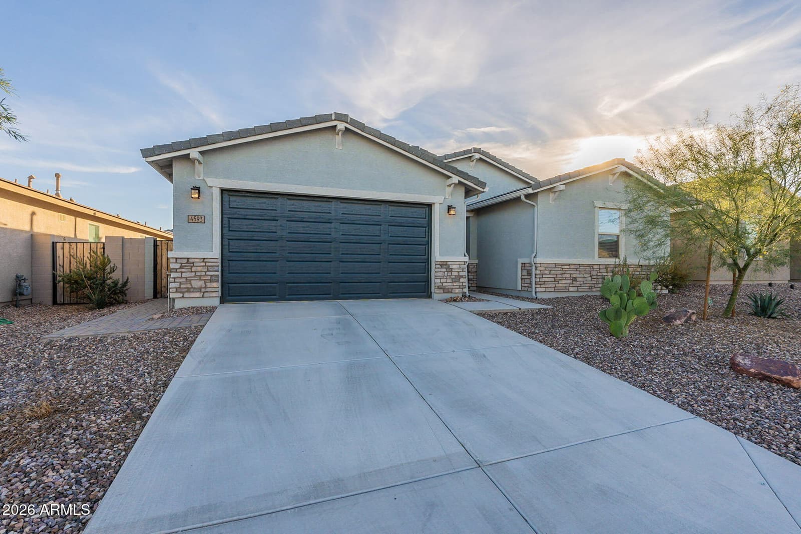4593 W Bush Bean Way, San Tan Valley, AZ 85144 — photo 8 of 39