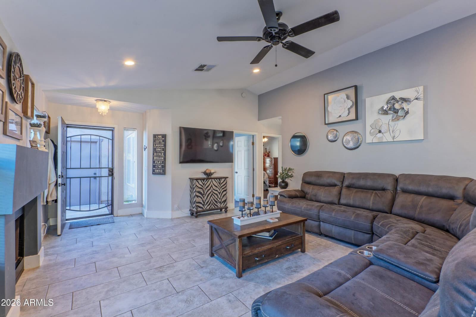 23658 N 36th Drive, Glendale, AZ 85310 — photo 10 of 21