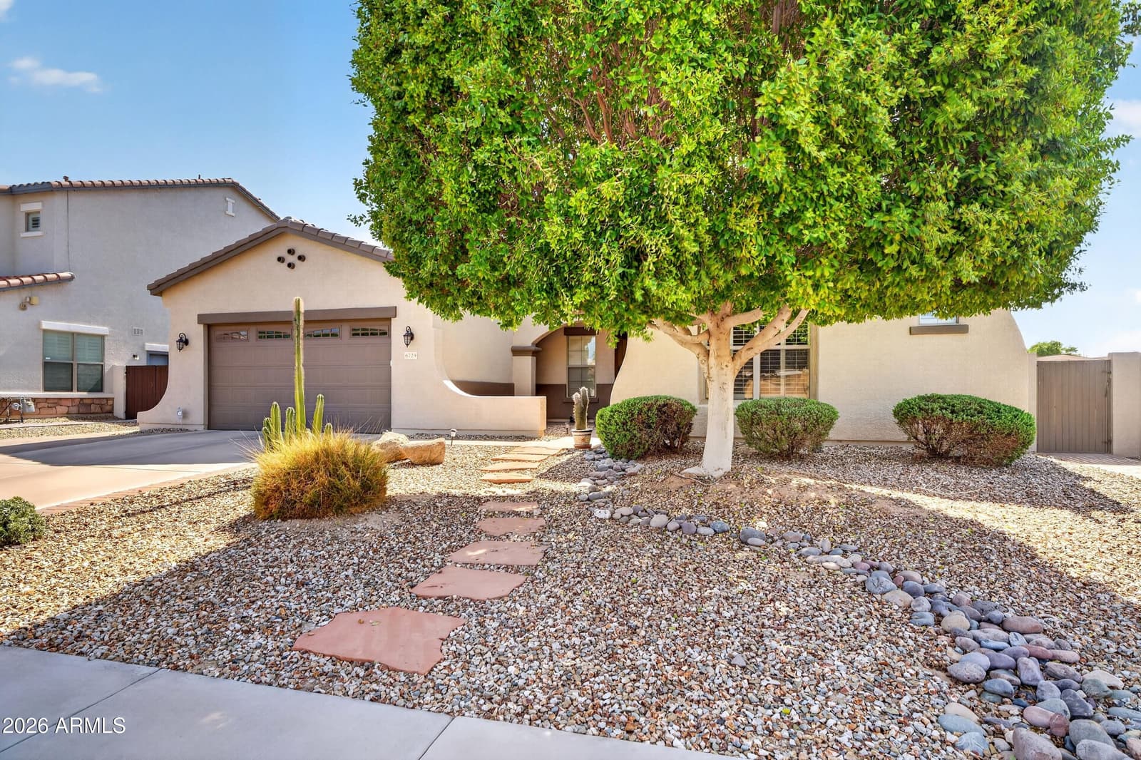 6729 S Banning Street, Gilbert, AZ 85298 — photo 3 of 56