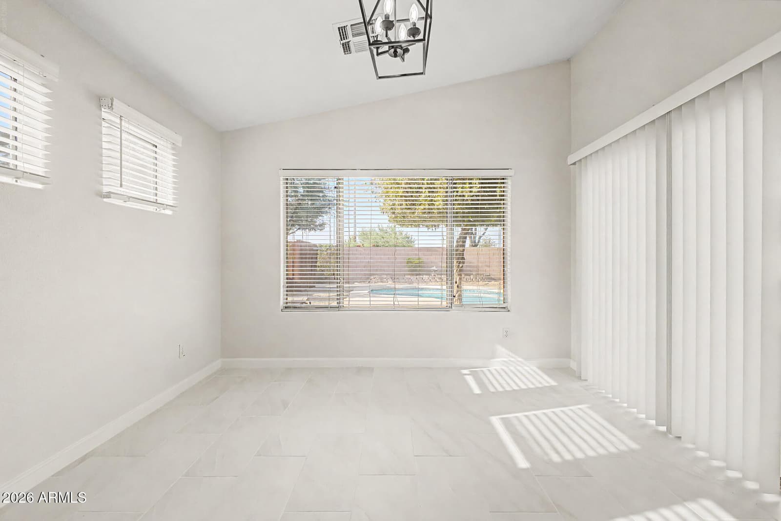 2250 E Augusta Avenue, Chandler, AZ 85249 — photo 13 of 38