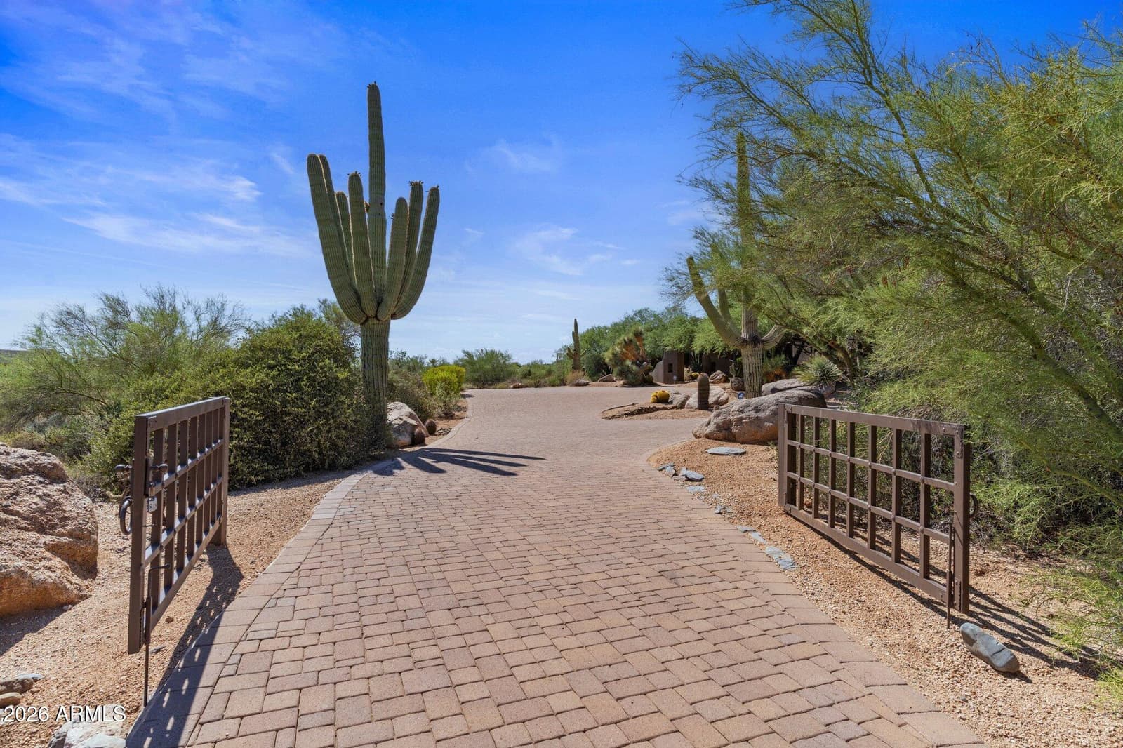 6832 E Stagecoach Pass Pass, Carefree, AZ 85377 — photo 15 of 84