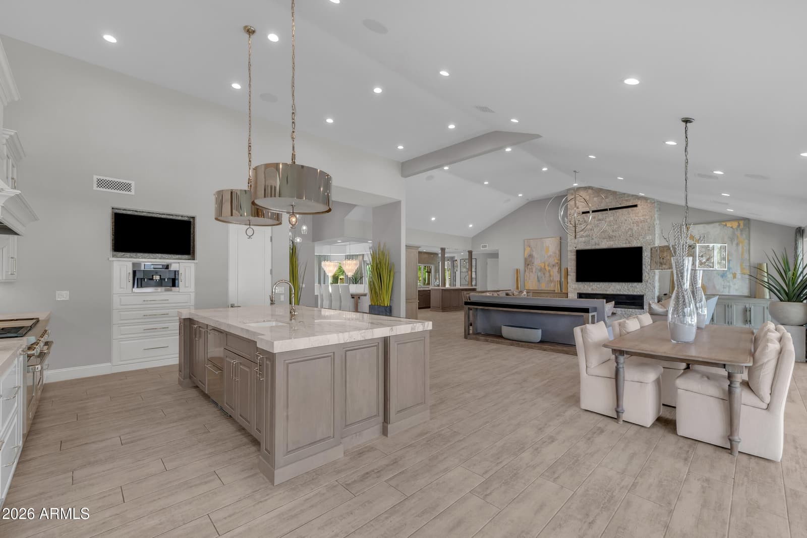 9016 N 60th Street, Paradise Valley, AZ 85253 — photo 13 of 67