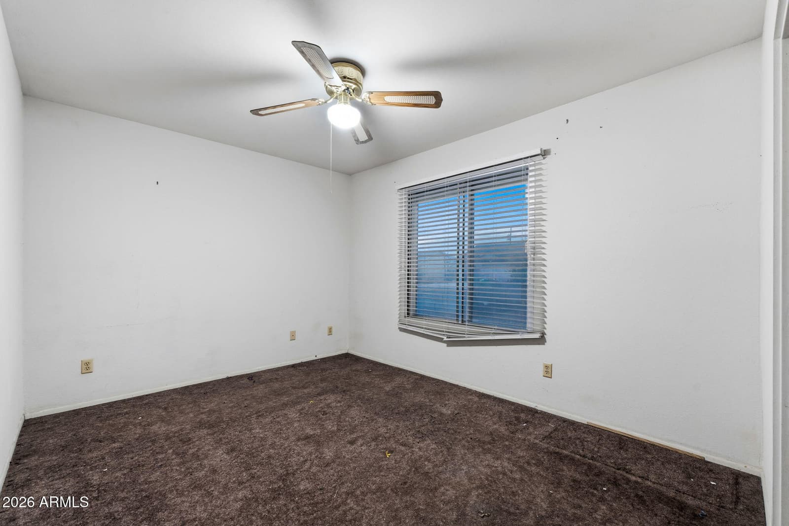 573 E Linda Avenue, Apache Junction, AZ 85119 — photo 9 of 17