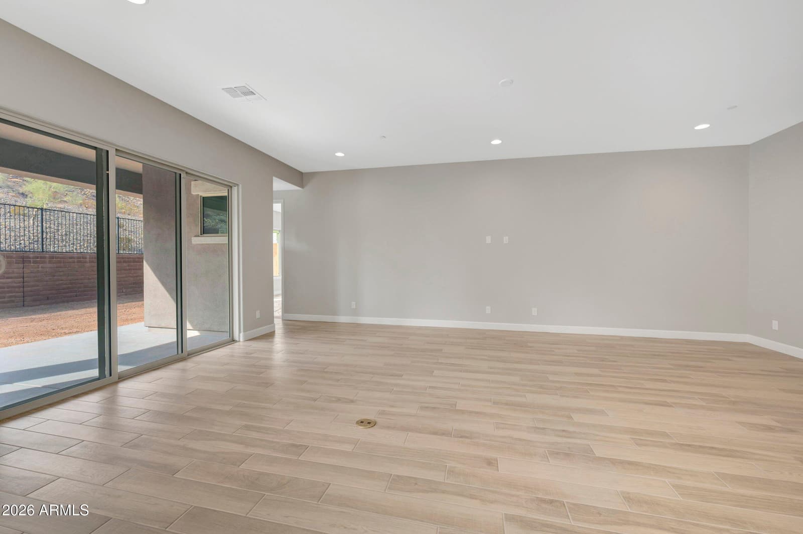 32400 N 135th Drive, Peoria, AZ 85383 — photo 6 of 36