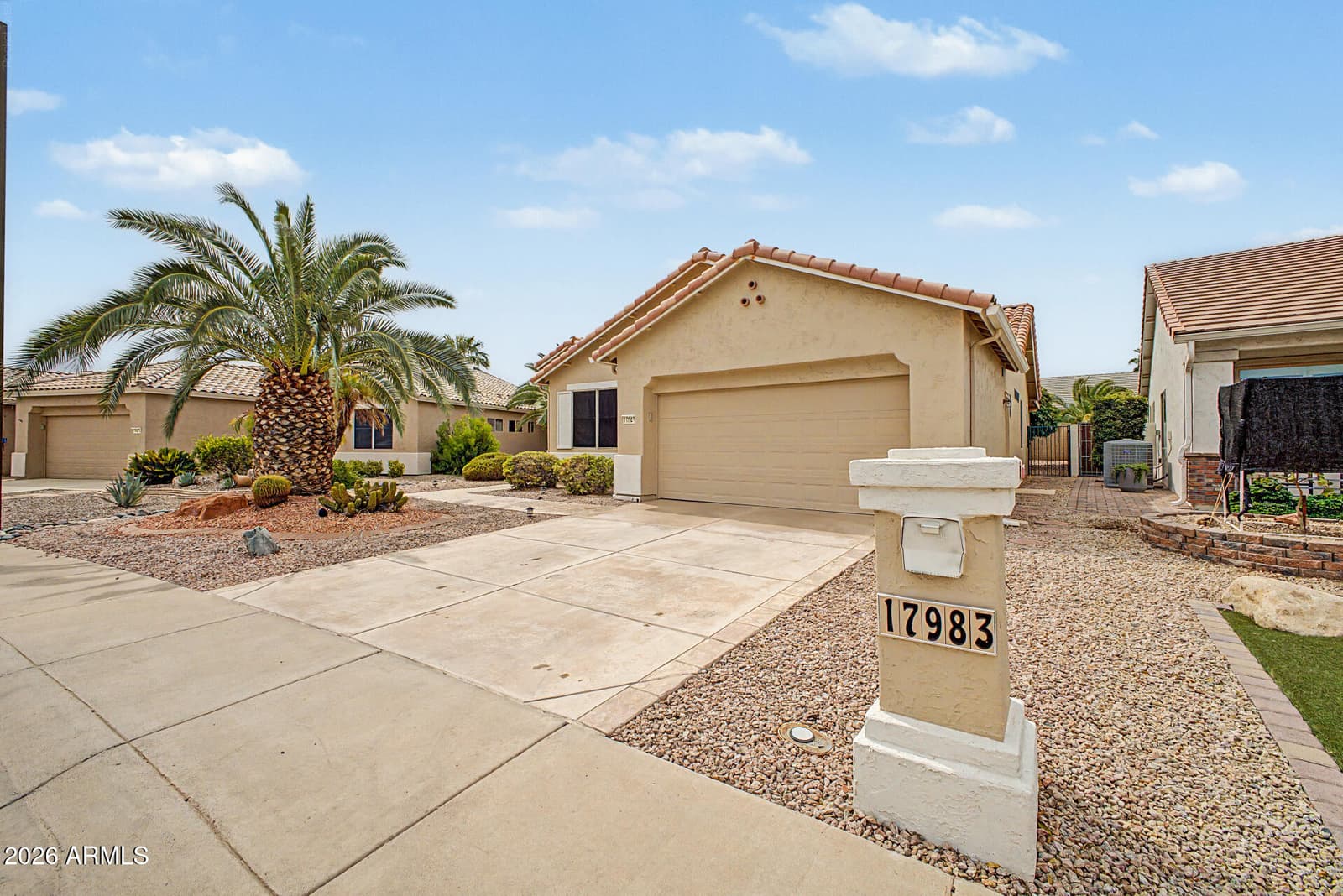 17983 W Deneen Way, Surprise, AZ 85374 — photo 4 of 45