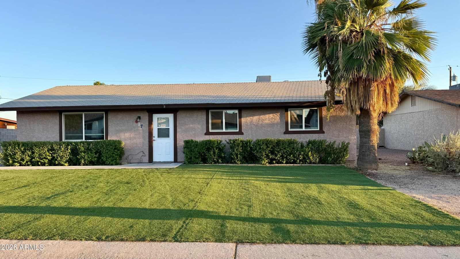 617 E NAVAJO Avenue, Apache Junction, AZ 85119