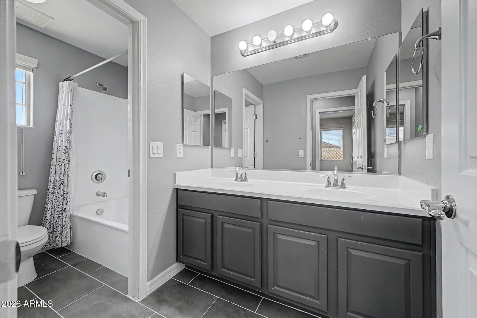 250 W Yellow Wood Avenue, San Tan Valley, AZ 85140 — photo 22 of 29