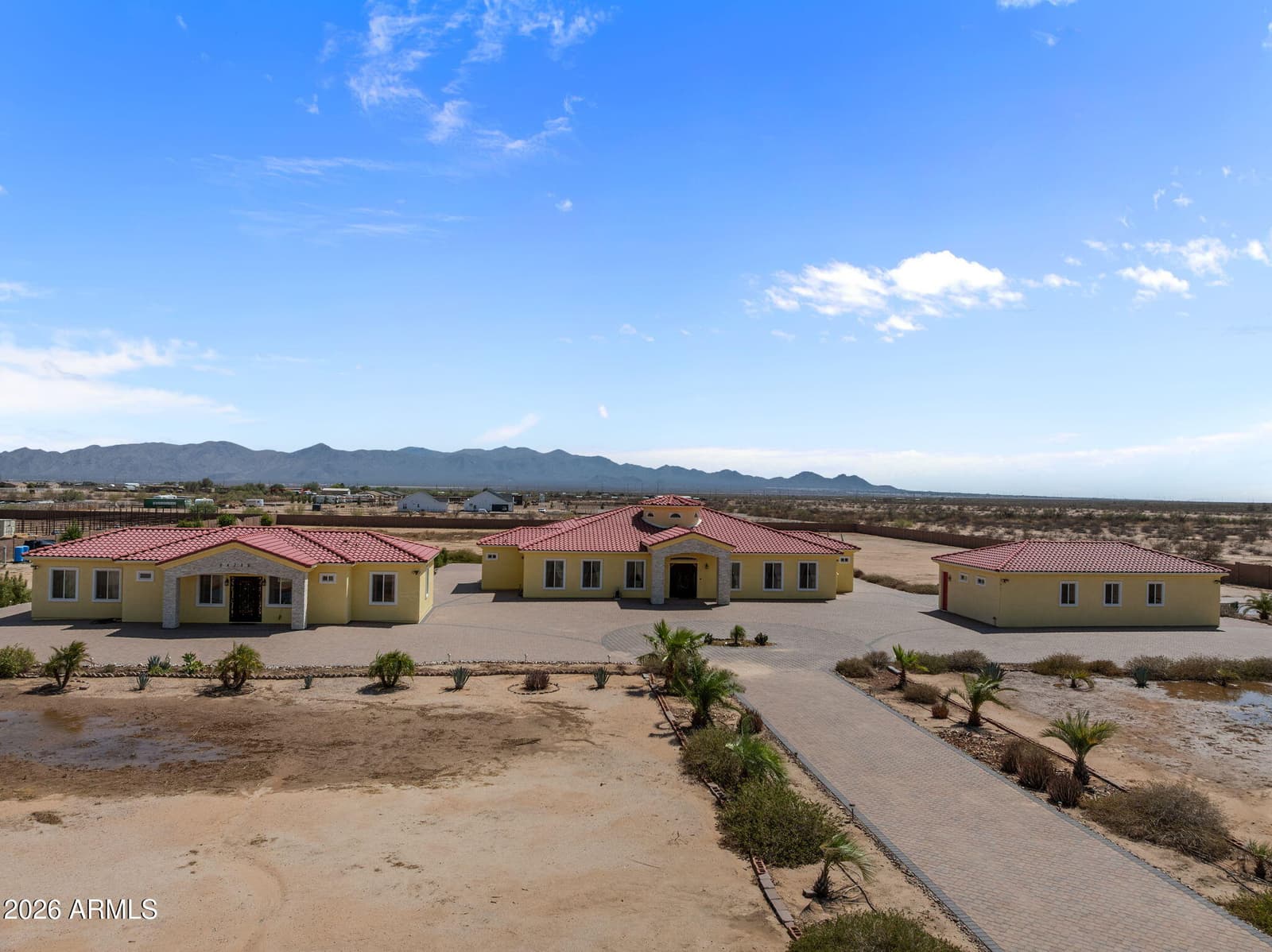 24235 W PINNACLE VISTA Lane, Wittmann, AZ 85361