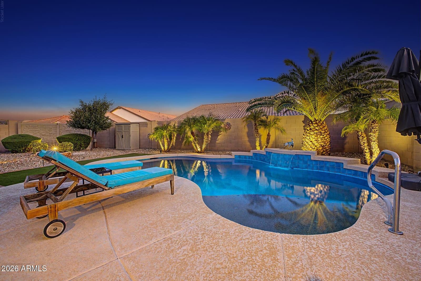 16385 W SOFT WIND Drive, Surprise, AZ 85387