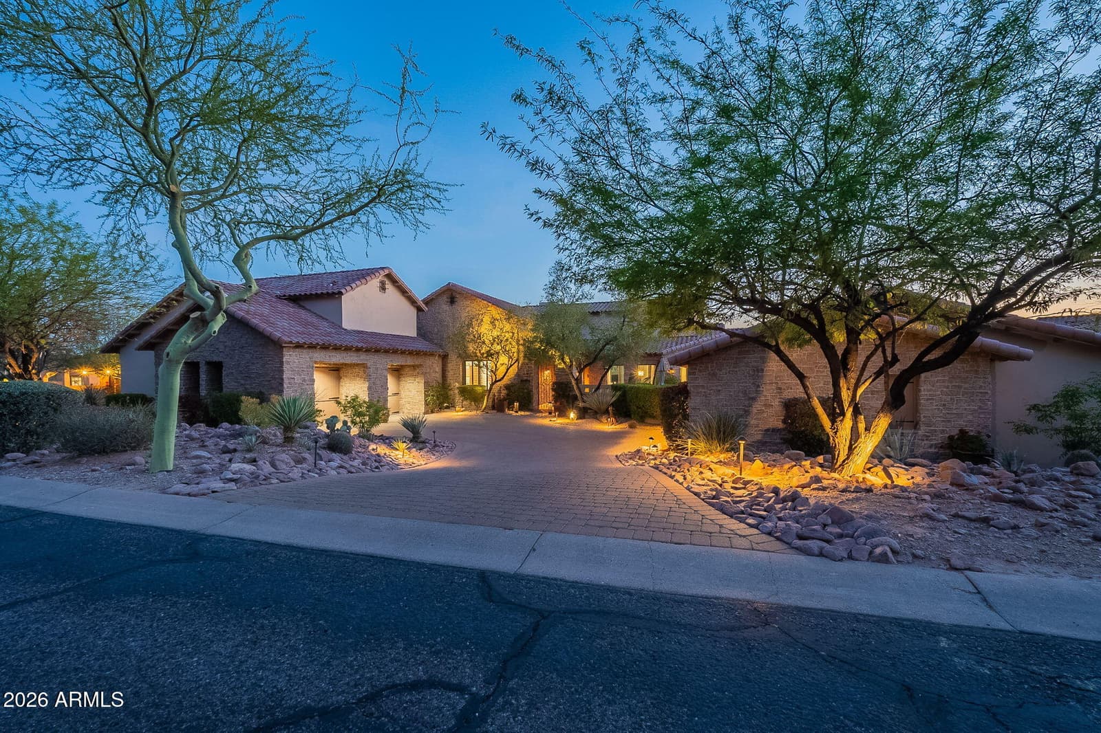 2560 S Geronimo Head Trail, Gold Canyon, AZ 85118 — photo 12 of 87