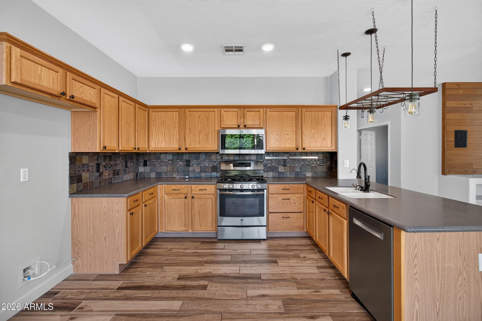 3316 E Maplewood Street, Gilbert, AZ 85297 — photo 17 of 61
