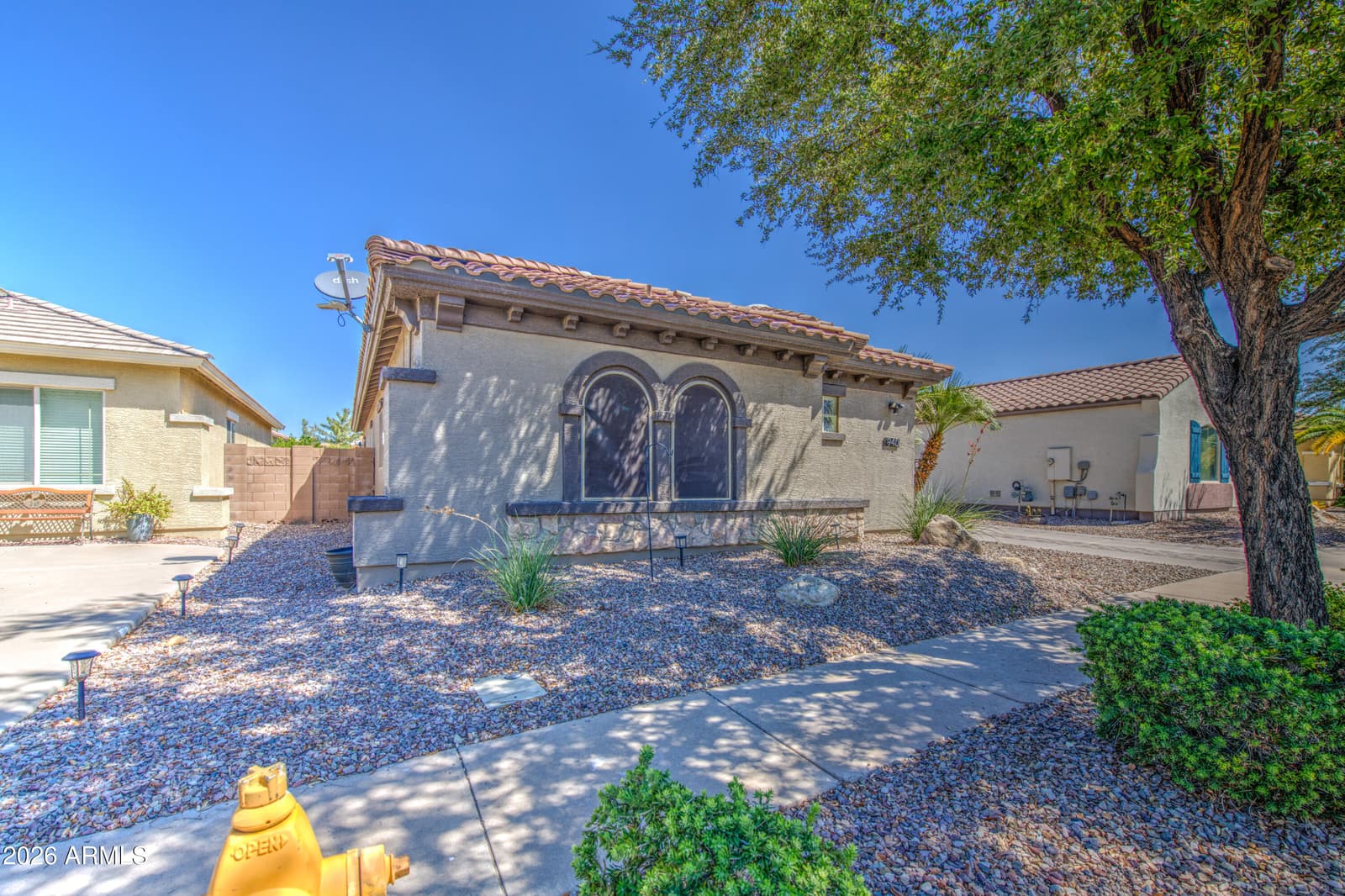 940 E Bellerive Place, Chandler, AZ 85249 — photo 5 of 56