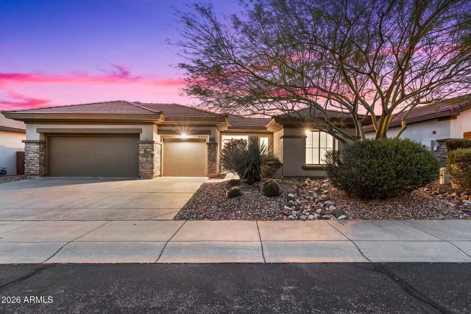 1435 W WHITMAN Court, Anthem, AZ 85086