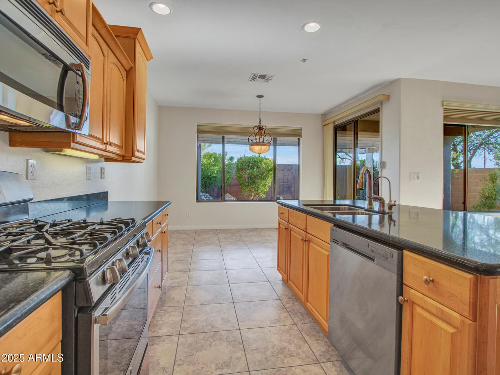 2927 W Plum Hollow Drive, Anthem, AZ 85086 — photo 10 of 72